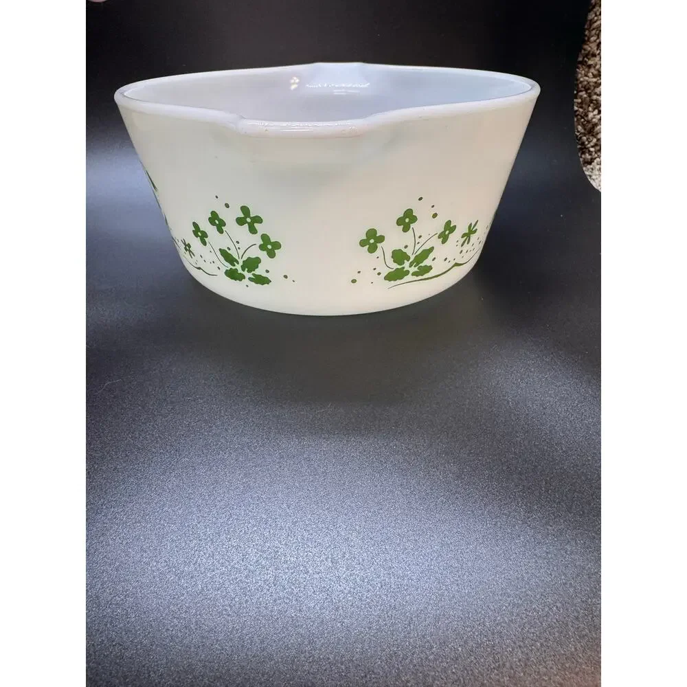 Vintage 1961 PYREX promotional Bride's casserole dish 1.5 qt w/lid RARE!